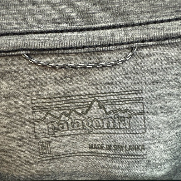 Patagonia Women's Long-Sleeved Glorya Twist Top - Ink Black Medium - Picture 4 of 9